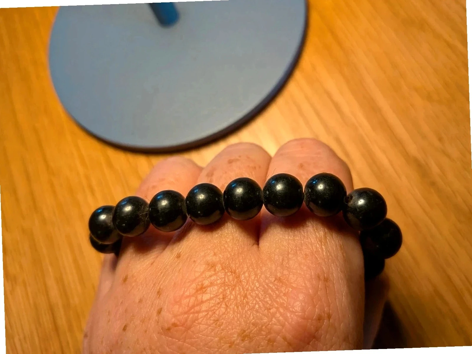 Brazalete de fantasía con cuentas negras gruesas – photo 3